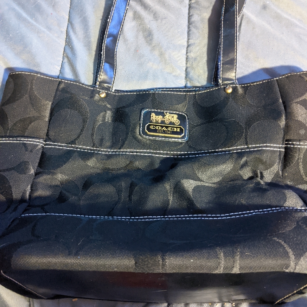 COACH SHOULDER BAG